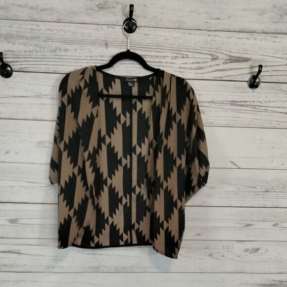"Forever 21" woman's open over shirt - Picture 2 of 10